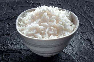 Por que aquecimento global pode 'envenenar' arroz em partes do mundo