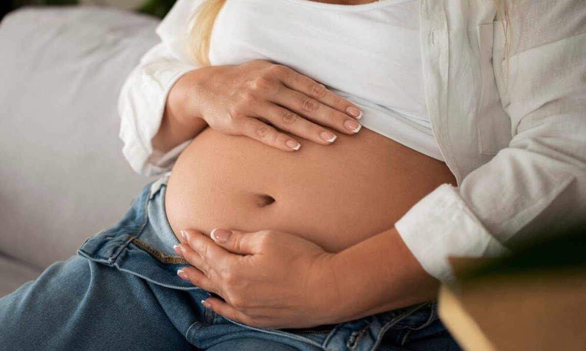 A cicatriz resultante de uma cesárea anterior é um importante fator de risco para a placenta acreta -  (crédito: FreePik)