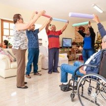 Clínicas recuperam idosos em duas semanas contra nove meses  - DINO