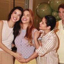 Andressa Suita posa com a mão na barriga e levanta rumores de nova gravidez - Tupi - Pablo Oliveira