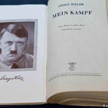 O livro que contou tudo… e ninguém levou a sério -  afp