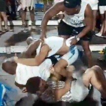 Barraco na Sapucaí! Ensaio técnico da Grande Rio termina em pancadaria - Tupi - Pablo Oliveira