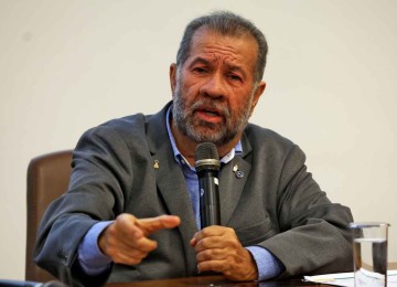 O ministro titular da pasta, Carlos Lupi, que é presidente do PDT, se recusa a pedir demissão do cargo -  (crédito: Antonio Cruz/Agência Brasil)