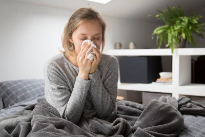 O Vírus Sincicial Respiratório (VSR) representa um risco significativo para idosos, principalmente aqueles com doenças crônicas -  (crédito: Image by katemangostar</a> on Freepik)