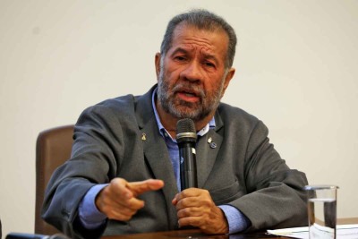 O ministro titular da pasta, Carlos Lupi, que é presidente do PDT, se recusa a pedir demissão do cargo -  (crédito: Antonio Cruz/Agência Brasil)