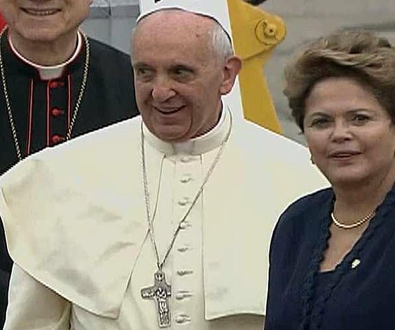 De 23 a 28 de julho de 2013, a praia de Copacabana sediou todos os eventos centrais da Jornada Mundial da Juventude de 2013. Os eventos realizados na praia foram a missa de abertura, a acolhida ao Papa Francisco, a Via-Sacra, a VigÃ­lia e a missa de envio com o Papa, na qual compareceram 3,8 milhÃµes de fiÃ©is.