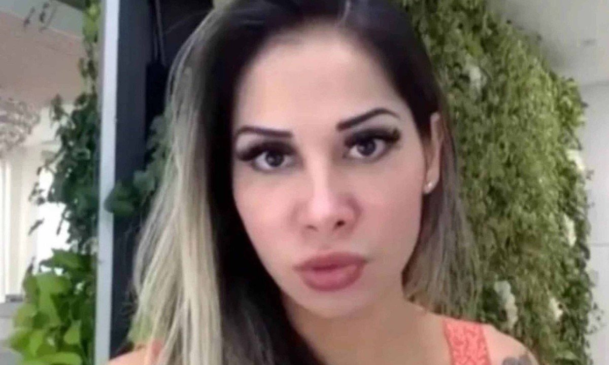 MaÃ­ra Cardi faz ritual em construÃ§Ã£o de sua mansÃ£o e enterra objetos; entenda -  (crédito: Tupi - Pablo Oliveira)