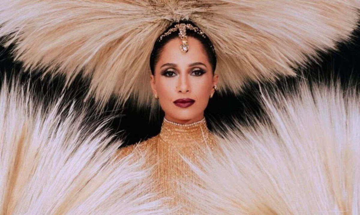 EXCLUSIVO: Camila Pitanga revive sucesso de ‘Lola’ no Baile da Vogue e se manifesta -  (crédito: Tupi - Pablo Oliveira)