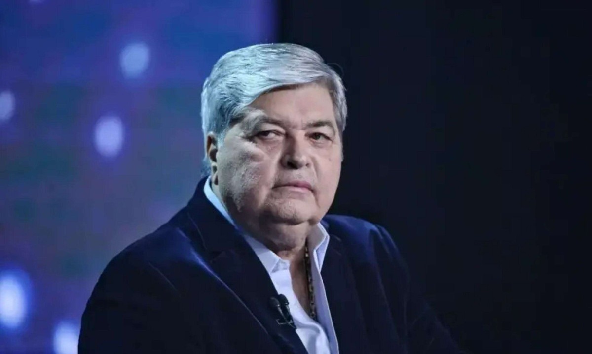 Datena admite problema de saúde e pede ajuda ao vivo no SBT - (crédito: Tupi - Pablo Oliveira) Datena admite problema de saúde e pede ajuda ao vivo no SBT - (crédito: Tupi - Pablo Oliveira)