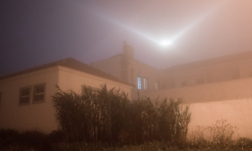 Embora a ufologia não seja considerada uma ciência formal, muitos ufólogos utilizam métodos científicos para tentar documentar e analisar evidências, como fotos, vídeos e depoimentos de testemunhas.