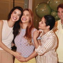 Andressa Suita posa com a mão na barriga e levanta rumores de nova gravidez - Tupi - Pablo Oliveira