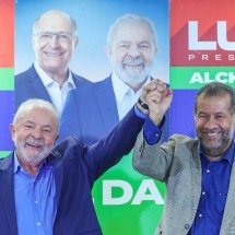 Para ficar na Previdência, só falta Lupi falar "Lula, eu te amo" - Ricardo Stuckert/PR