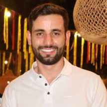 Matteus Amaral faz a fila andar e é flagrado com nova affair - Tupi - Pablo Oliveira