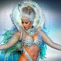 Paolla Oliveira se despede da Grande Rio com fantasia deslumbrante - Tupi - Pablo Oliveira