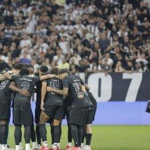 Craque do Corinthians gasta valor astronômico em striptease de influenciadora - Tupi - Pablo Oliveira