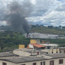 Fogo em supermercado assusta funcionários e clientes em BH