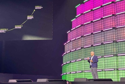 Márcio Aguiar, diretor executivo da Nvidia, no palco principal do Web Summit Rio 2025
 -  (crédito: Alysson Lisboa Neves/Divulgação)