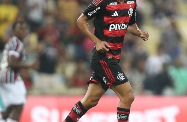 MATHEUS GONÇALVES - Baixa participação na parte ofensiva e pouca movimentação. Quando achou um bom passe para o gol de Juninho, o lance foi anulado por impedimento. NOTA 4.0 - Foto: Gilvan de Souza/Flamengo