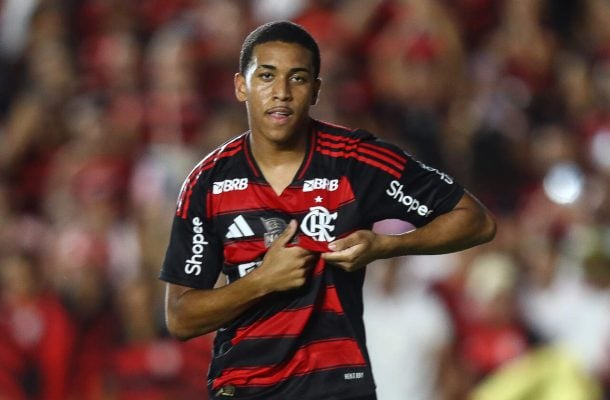 JOSHUA - O jovem de 17 anos precisou de apenas seis minutos em campo para garantir a vitória do Flamengo. É uma das promessas do clubes e recebeu grande confiança de Filipe Luís. NOTA 7.5 - Foto: Gilvan de Souza/Flamengo