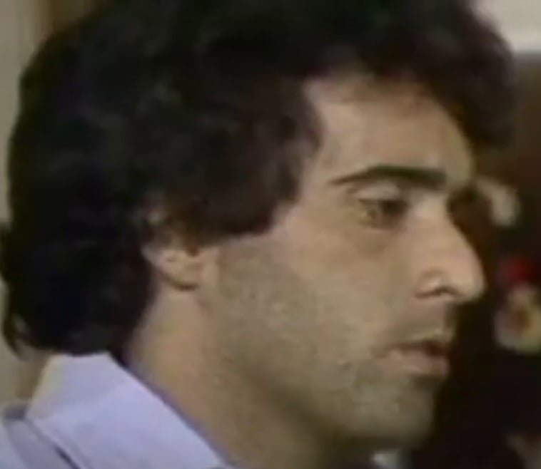 Abrindo o Top 5 está a novela "Pai Herói", cuja história tem como personagem principal André Cajarana, que parte para o Rio de Janeiro para buscar sua própria identidade e tentar elucidar a morte do pai, visto como bandido pela sociedade. Tony Ramos, Elizabeth Savalla e Carlos Zara fazem parte do elenco.