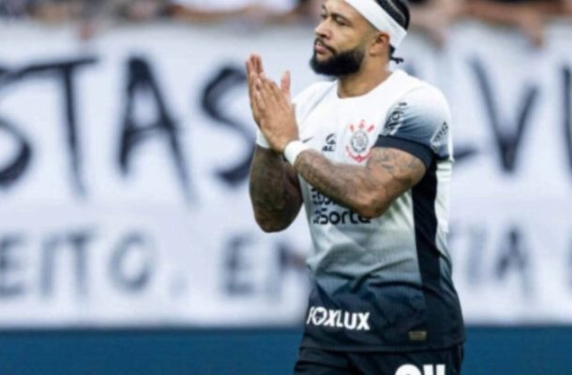 Treino do Corinthians: Memphis retorna e vira opção contra o Internacional