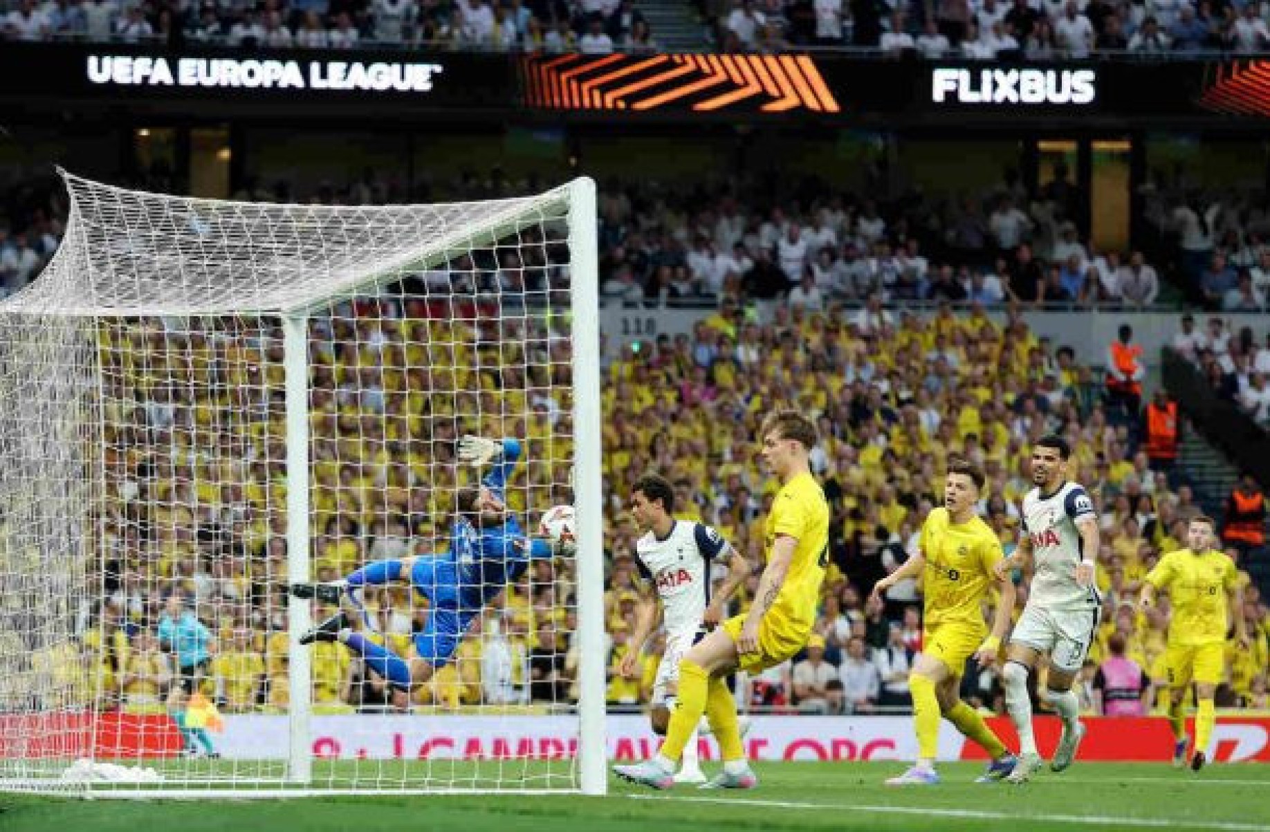 Tottenham arrasa noruegueses e está com os pés na final da Liga Europa Tottenham arrasa noruegueses e está com os pés na final da Liga Europa