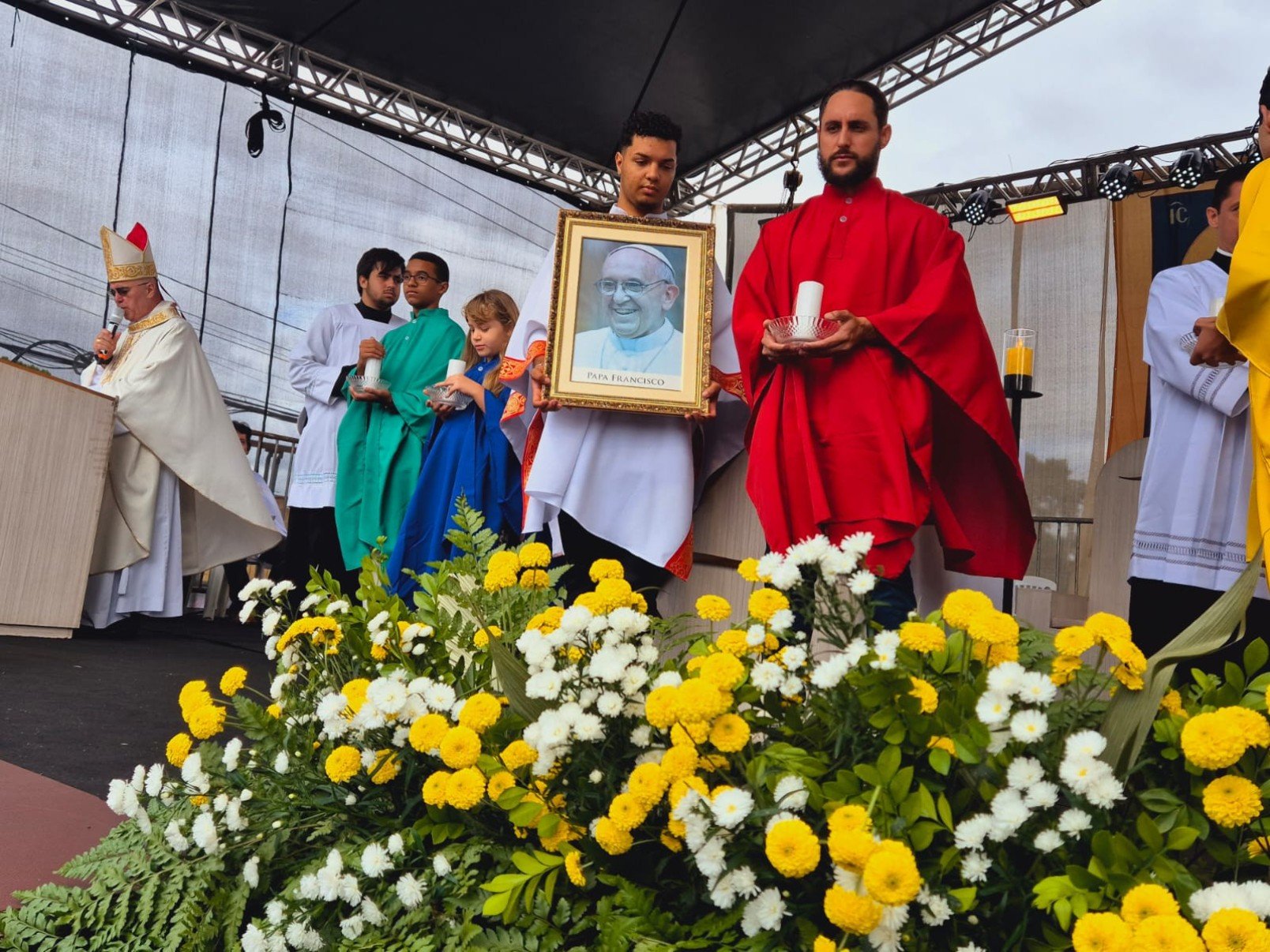 Missa do Trabalhador contou com homenagens ao Papa Francisco -Jair Amaral/EM/DA Press