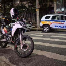 Pessoa em situação de rua é morta a tiros no Bairro Santo Antônio - Thiago Bonna / EM / D.A Press
