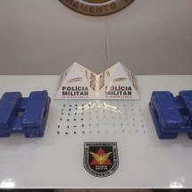 Operações da PM contra tráfico de drogas prendem cinco pessoas no feriado - PMMG/Divulgação