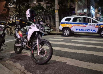 À reportagem do Estado de Minas, moradores da região afirmaram que por volta das 19h50 viram a vítima e o suspeito discutindo -  (crédito: Thiago Bonna / EM / D.A Press)