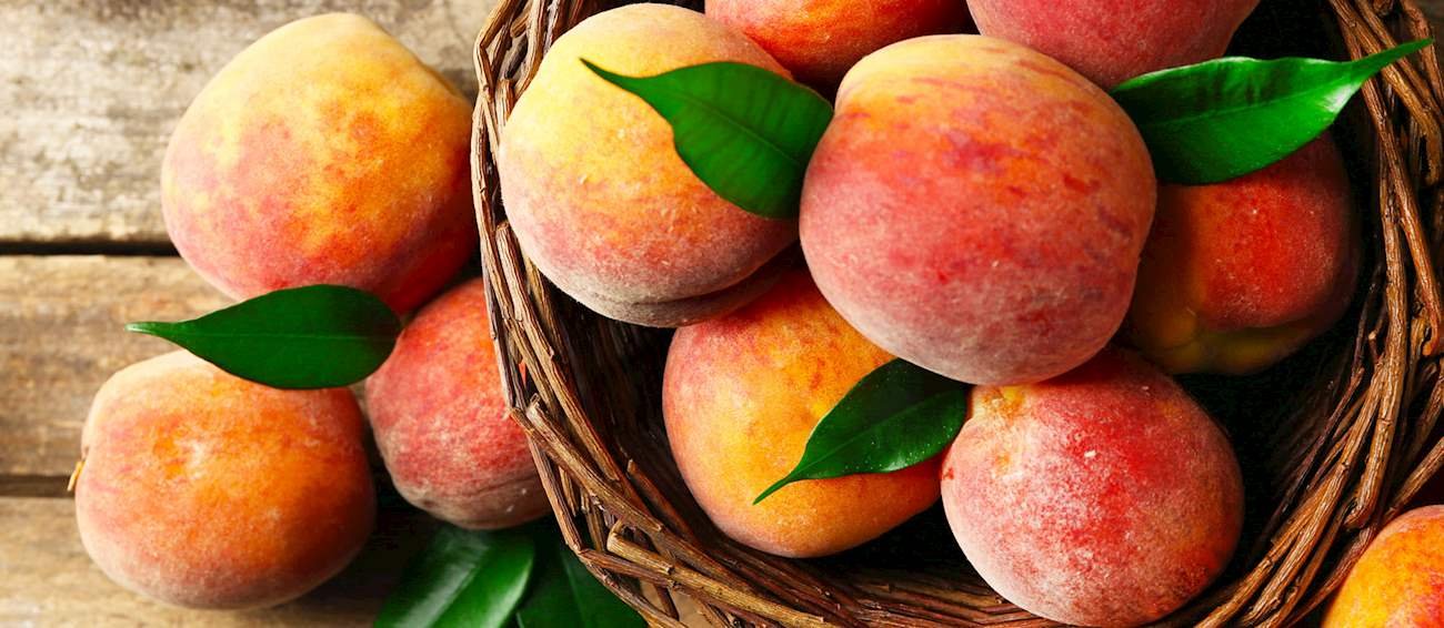 4. Rodakina Naoussas: Os saborosos pêssegos crescem na região grega de Macedônia Central. Embora tenham origem na China, as excelentes condições climáticas e de solo combinadas com o cultivo sistemático fizeram com que se adaptassem rapidamente ao Mediterrâneo, tornando-se rapidamente num dos frutos mais populares da Grécia.