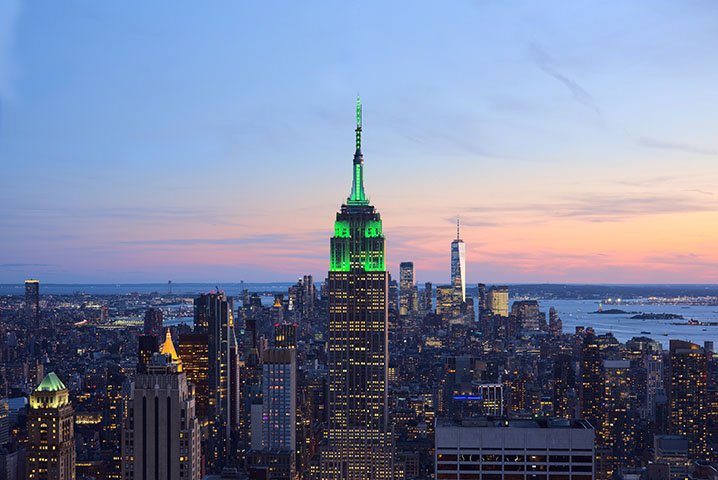 Na década de 1950, o fondue ganhou projeção internacional ao ser apresentado nos Estados Unidos pelo chef Conrad Egli, na Feira Mundial de Nova York. A partir desse momento, diferentes variações da receita surgiram, tornando-se populares em diversas partes do mundo, incluindo o Brasil.