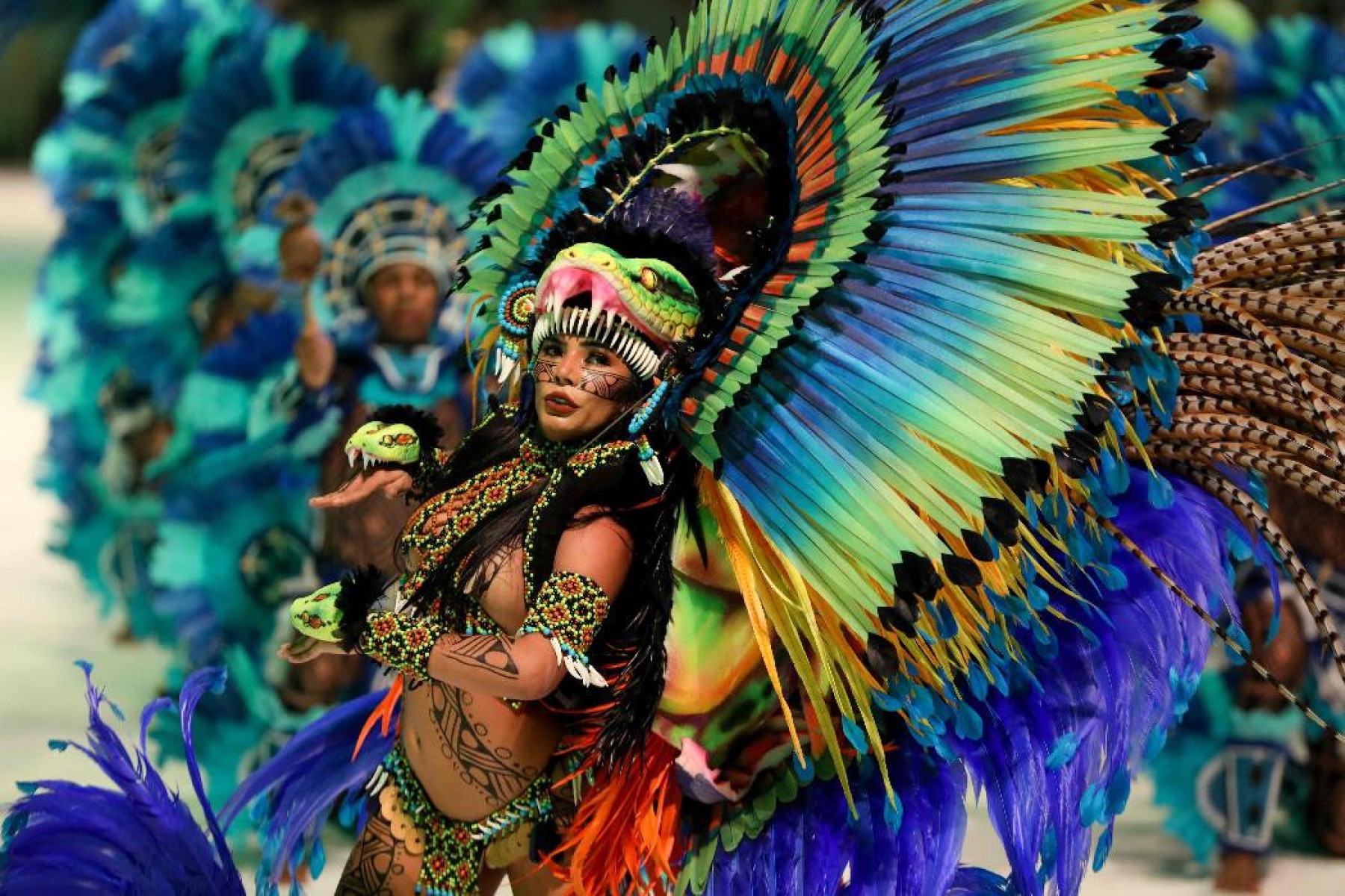 Cunhã-poranga ( moça bonita) do Caprichoso - MICHAEL DANTAS / AFP 