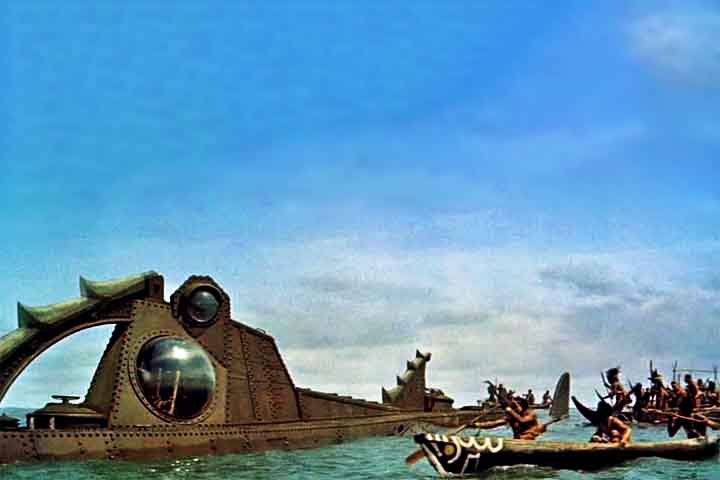 Inspirado na obra de Júlio Verne, o clássico "20.000 Léguas Submarinas" (1954), que pode ser assistido no Disney+, traz o lendário Capitão Nemo e seu submarino Nautilus como ícones do steampunk.
