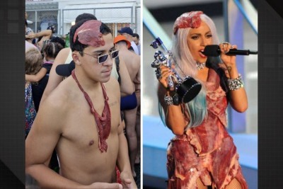 Inspirado em Lady Gaga, fã se 'veste' com pedaços de carne crua -  (crédito: Redes sociais/Reprodução)