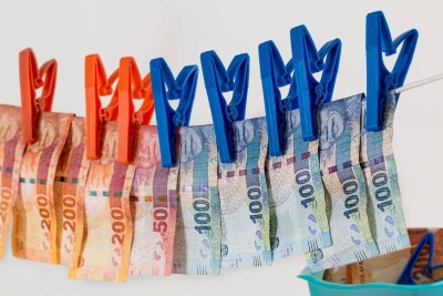 A Transparência Internacional publica anualmente um relatório sobre a corrupção. É um ranking da percepção sobre a honestidade (ou  não) nos países. E vários deles estão bem na fita. Veja o levantamento que está em vigor.  -  (crédito: Imagem de Steve Buissinne por Pixabay )
