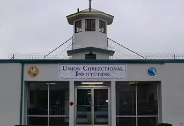 A transferência para a Instituição Correcional da União, local onde ficam os presos condenados à pena capital na Flórida, deve ocorrer em breve. No entanto, a data exata ainda não foi divulgada por motivos de segurança.