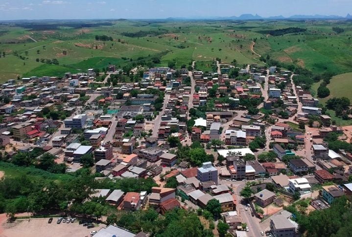 Presidente Kennedy (ES): Com uma população de cerca de 11 mil pessoas, o município foi fundado em 1963 e fica a 159 km de distância de Vitória.