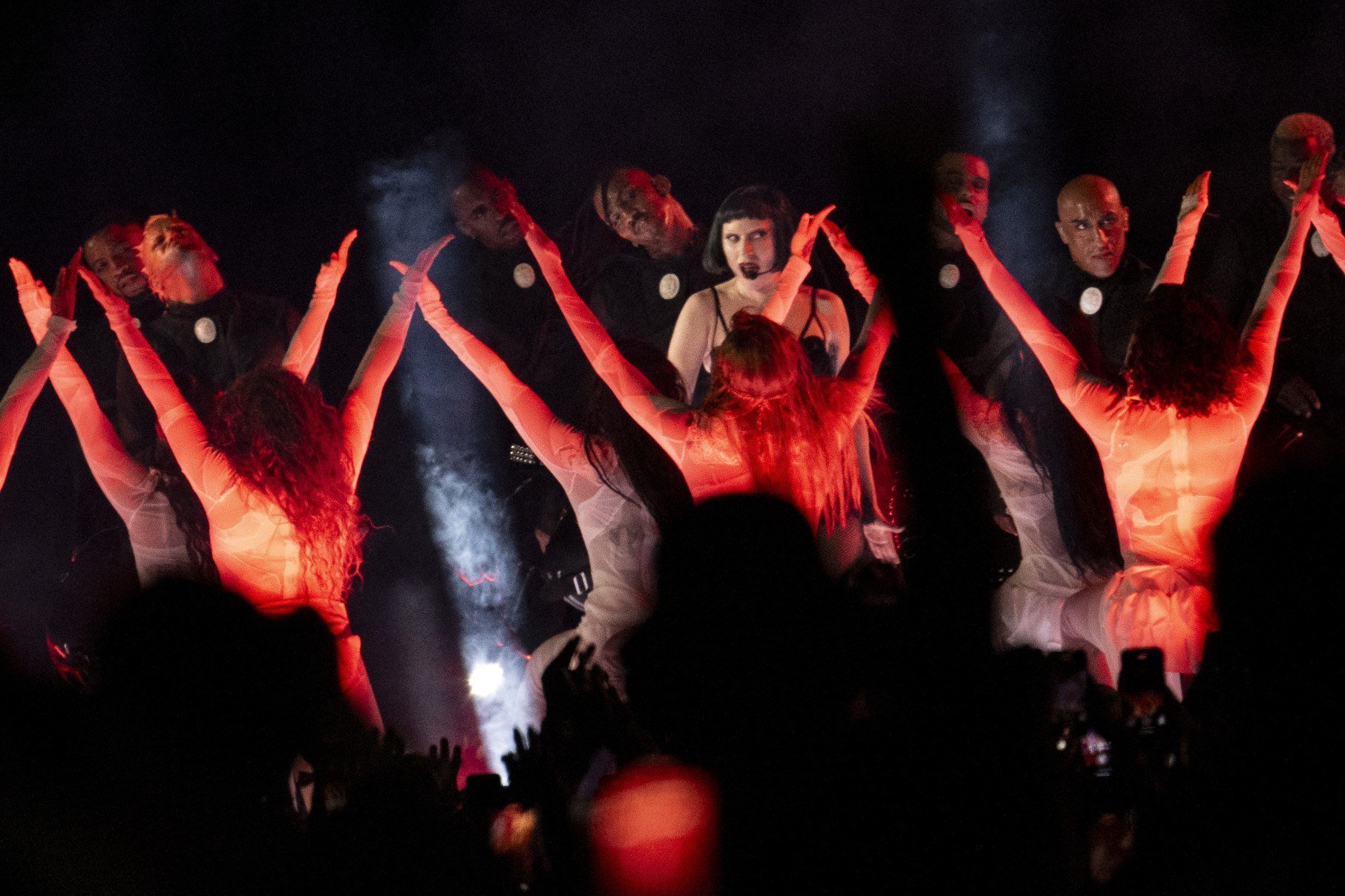 A popstar Lady Gaga performou durante o show na praia de Copacabana, no Rio de Janeiro, nesse sábado (3)      -Pablo Porciuncula/AFP