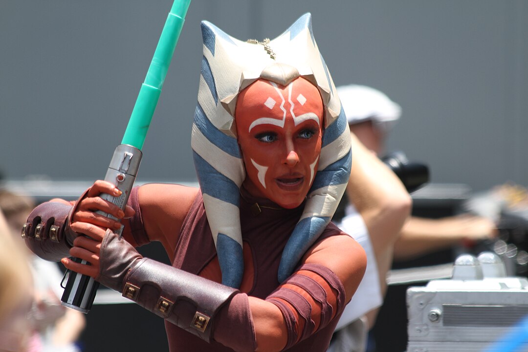 "Star Wars: Ahsoka" é uma minissérie em forma de  faroeste espacial com foco na personagem Ahsoka Tano. Foi lançada em agosto de 2023 por Jon Favreau e Dave Filoni. Tem 8 episódios.