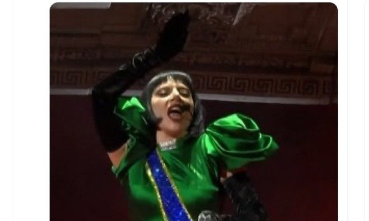 Fãs usaram a criatividade e fizeram diversos memes sobre o show da Lady Gaga em Copacabana -  (crédito: Redes Sociais)