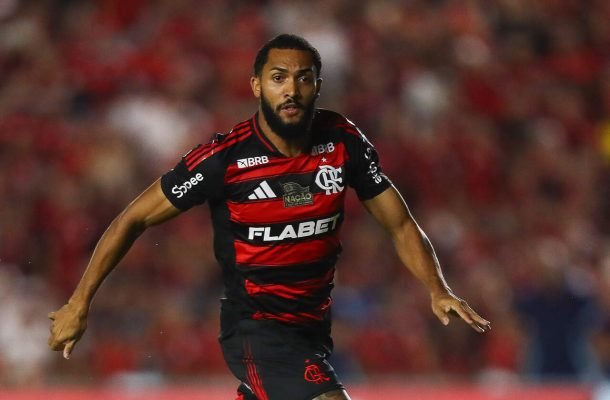 JUNINHO – Entrou no lugar de Arrascaeta aos 38 do segundo tempo. Outro que tocou poucas vezes na bola. NOTA 6,0. Foto: Gilvan de Souza/ Flamengo 
