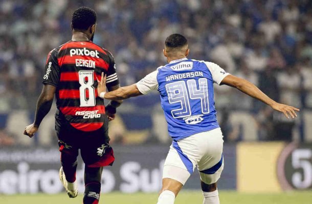 GERSON – Bem marcado, teve dificuldade para encontrar espaço e dar assistências. Mas quando achou, deu o passe para o gol de Arrascaeta. Caiu de produção no segundo tempo. NOTA 6,5. Foto: Adriano Fontes/Flamengo