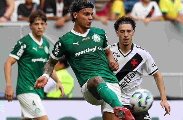 RICHARD RÍOS - Criou a primeira boa chance do jogo, arriscando de fora da área. Não fosse o desvio no caminho, bola poderia ter morrido no fundo do gol. Boa partida. NOTA 7,5. Foto: Cesar Greco/Palmeiras/by Canon