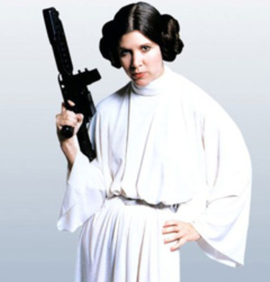 Existe uma explicação paa que Leia não quisesse ser Jedi, embora tivesse o sangue de Luke e a Força como  um fator para ela. No livro "Legado de Sangue", a princesa afirma que nunca se tornou uma cavaleira porque sua vida era dedicada à política.