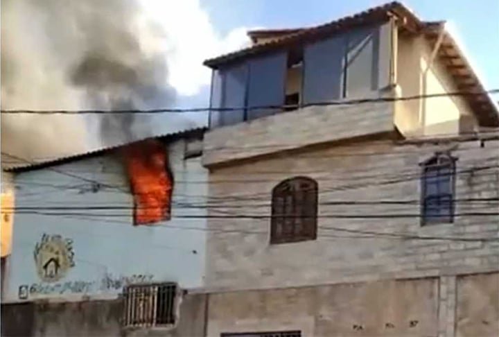 Também em 2023, uma criança de 4 anos morreu vítima de um incêndio numa casa em São Francisco do Glória, na Zona da Mata Mineira. 