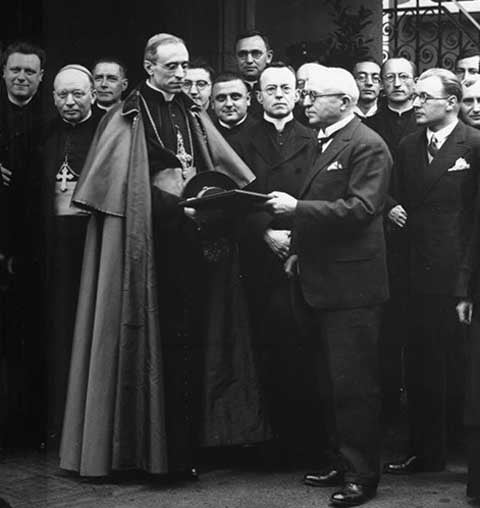 Pio XI foi o primeiro soberano da cidade-estado do Vaticano, criado no Tratado de Latrão, de 1929, que reconheceu a localidade como um estado independente sob a soberania da Santa Sé. -Domínio Público/Wikimédia Commons