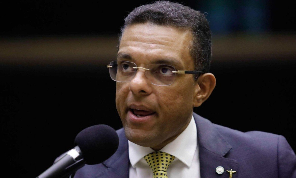 Aliado de Lula aciona PGR contra governador da Bahia por fala sobre Bolsonaro -  (crédito: Platobr Politica)