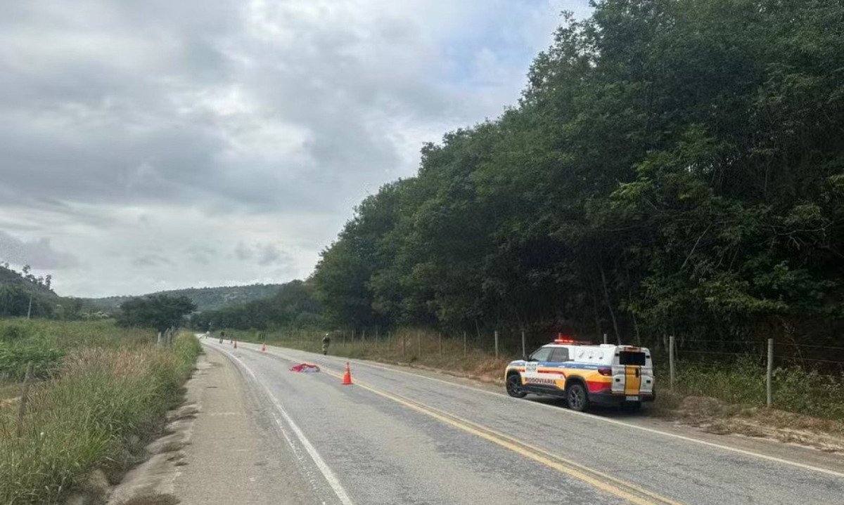 Homem morre ap&oacute;s ser atropelado e ter corpo arrastado por 70 metros -  (crédito: PMR/Divulga&ccedil;&atilde;o)