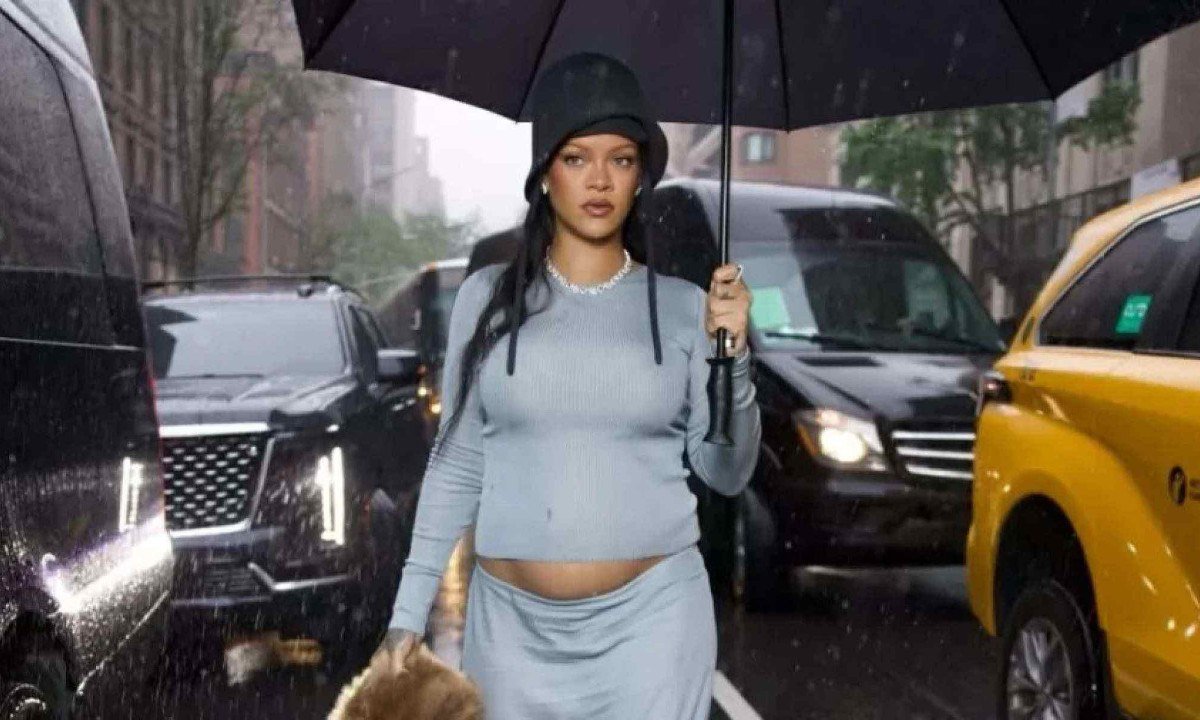 Rihanna exibe barriguinha antes do MET Gala -  (crédito: Reprodução/ Instagram)